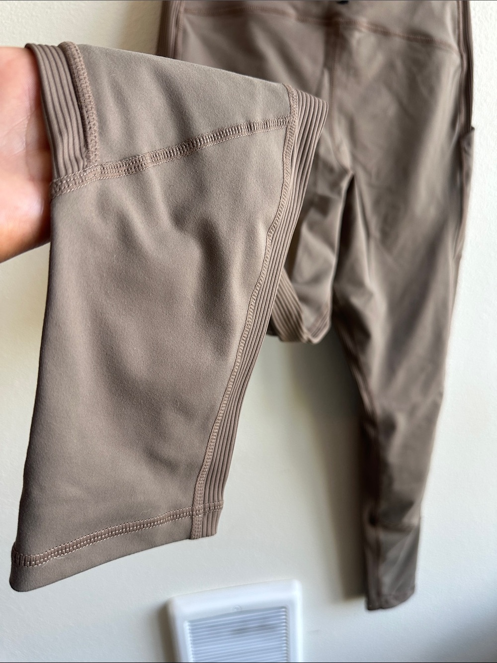 Glyder Taupe Brown High-Waist Leggings with Side Pockets - Picture 4 of 5